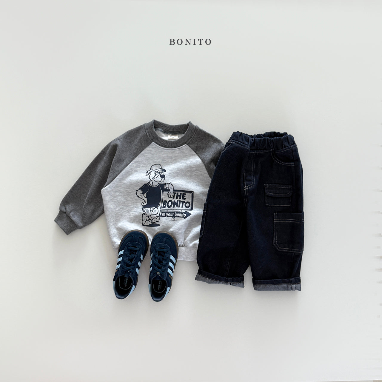 Wolf Raglan Sweatshirt