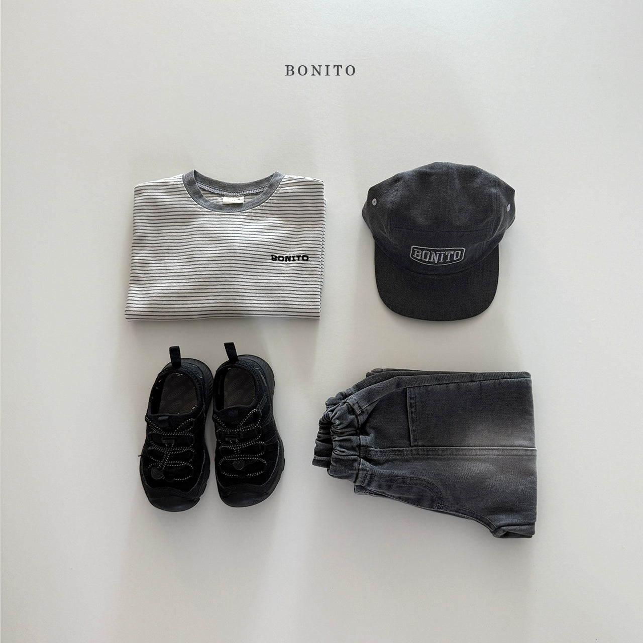 Line Brushed Denim Pants