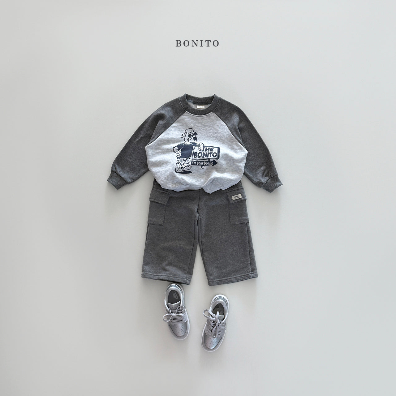 Wolf Raglan Sweatshirt