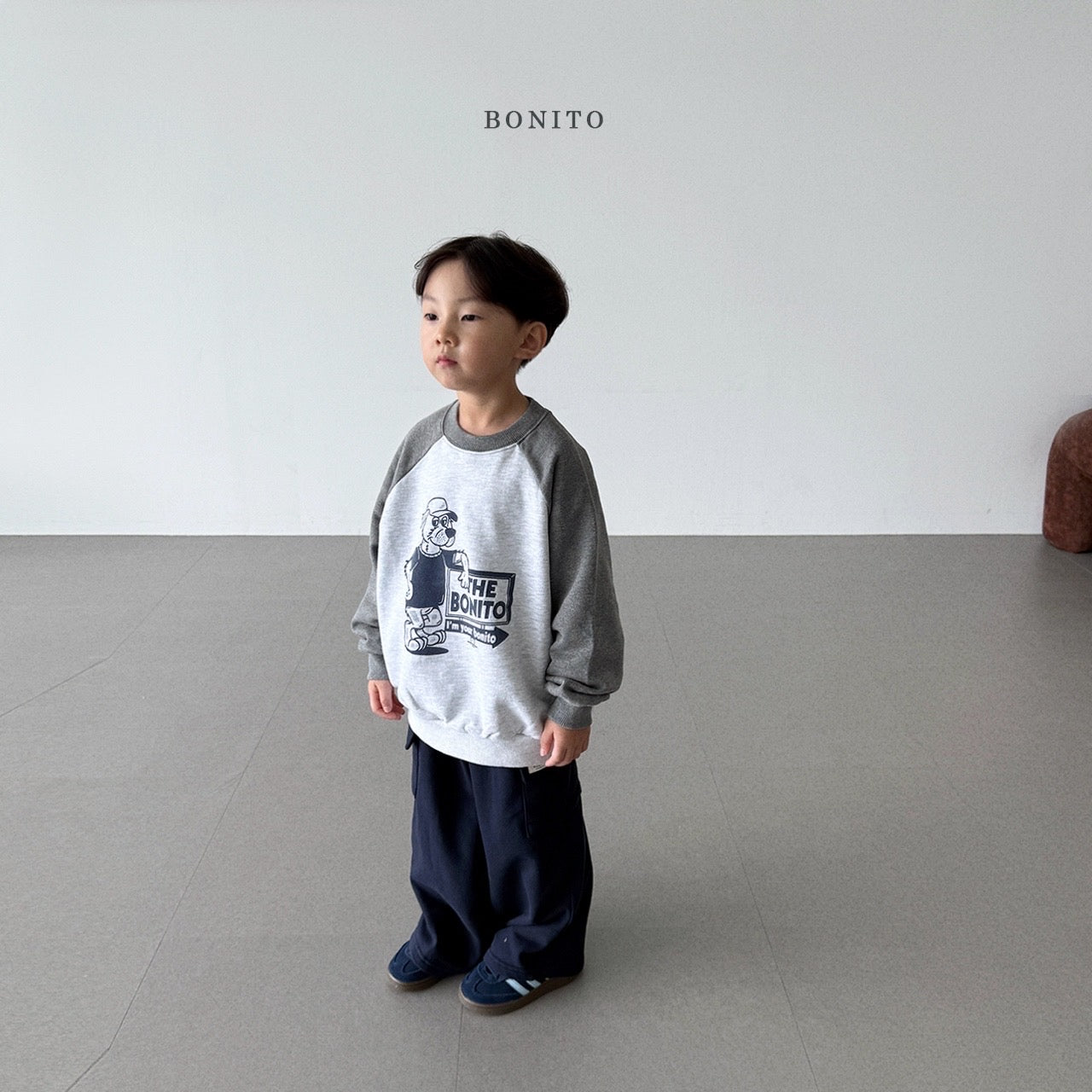 Wolf Raglan Sweatshirt