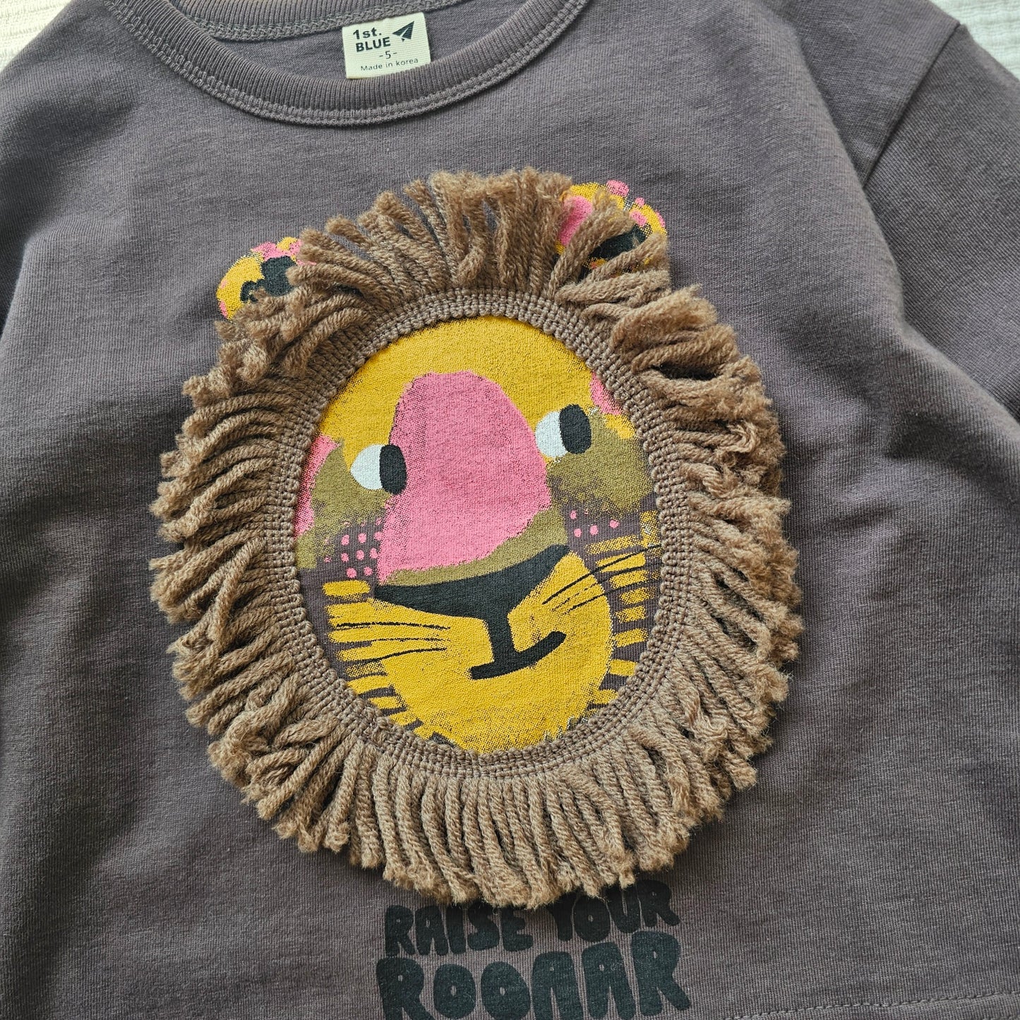 Lion T-shirt