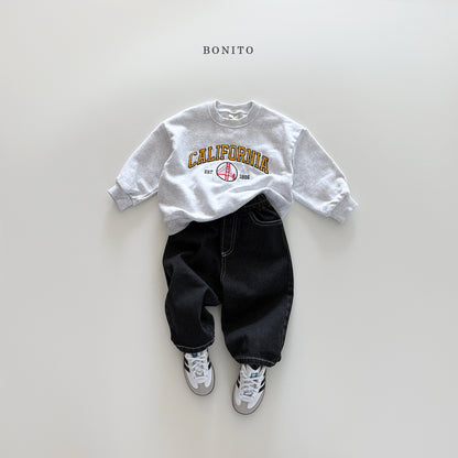 "California" Sweatshirt (Mom size available)