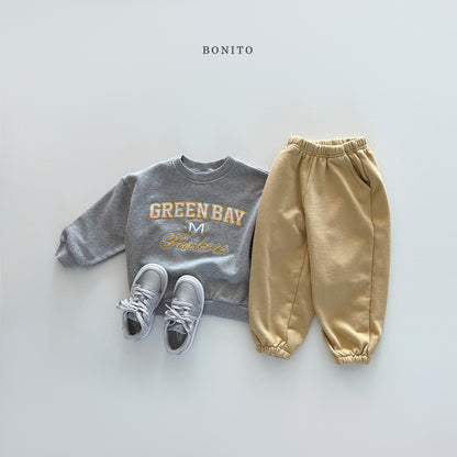 "Green Bay" Sweatshirt (Mom size available)