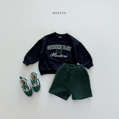 "Green Bay" Sweatshirt (Mom size available)