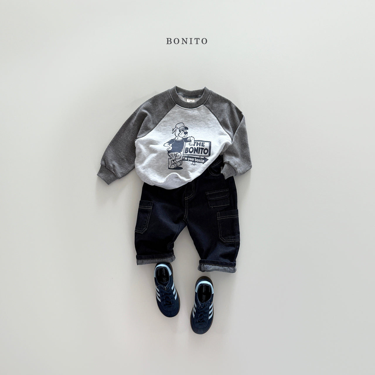 Wolf Raglan Sweatshirt