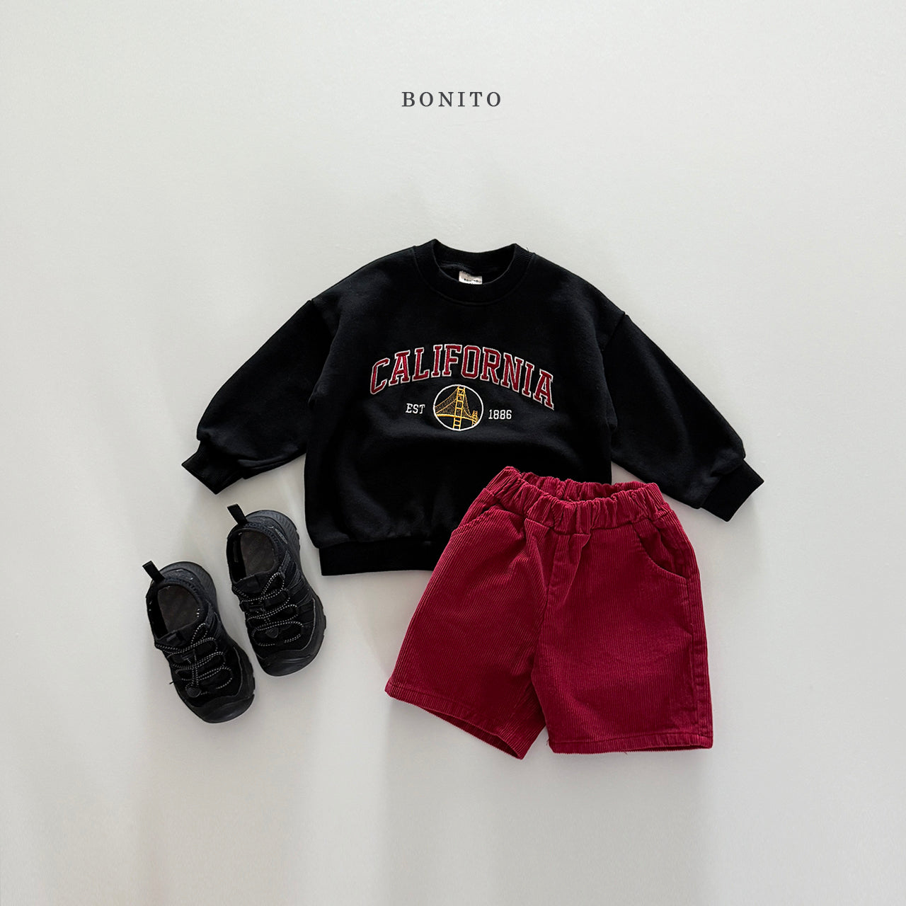 "California" Sweatshirt (Mom size available)