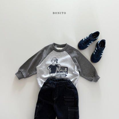 Wolf Raglan Sweatshirt