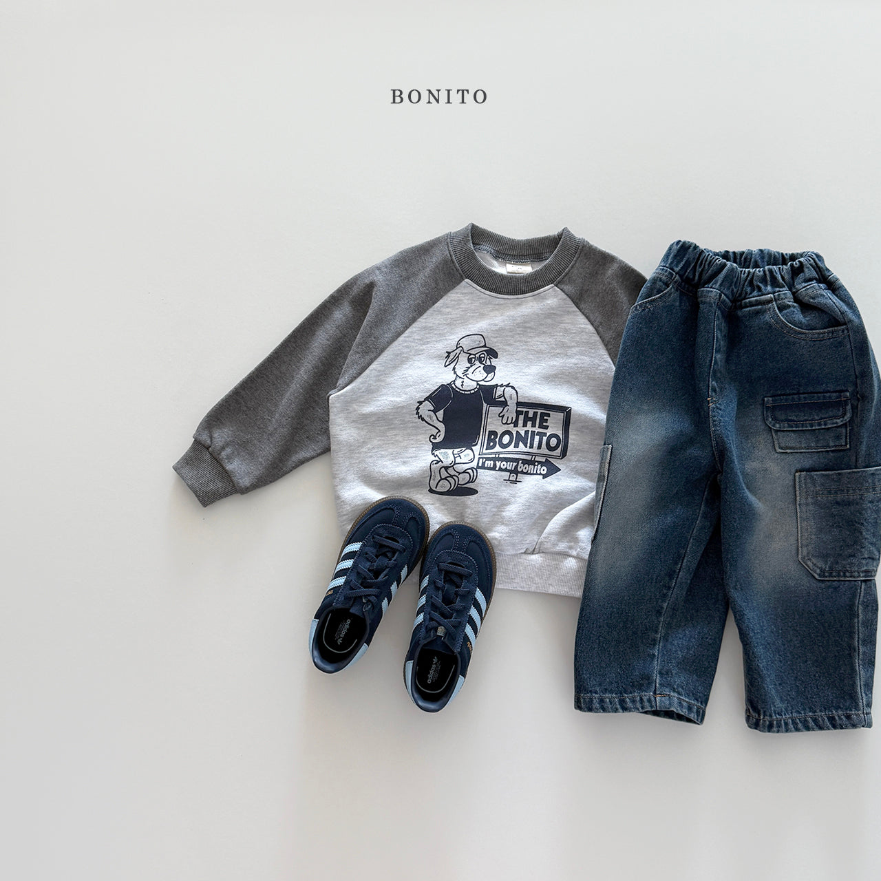 Wolf Raglan Sweatshirt
