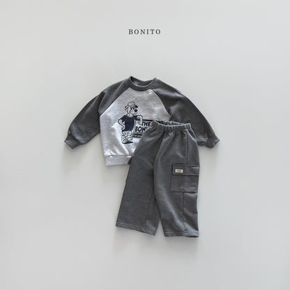 Wolf Raglan Sweatshirt