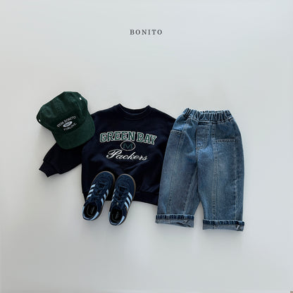 "Green Bay" Sweatshirt (Mom size available)