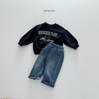 "Green Bay" Sweatshirt (Mom size available)