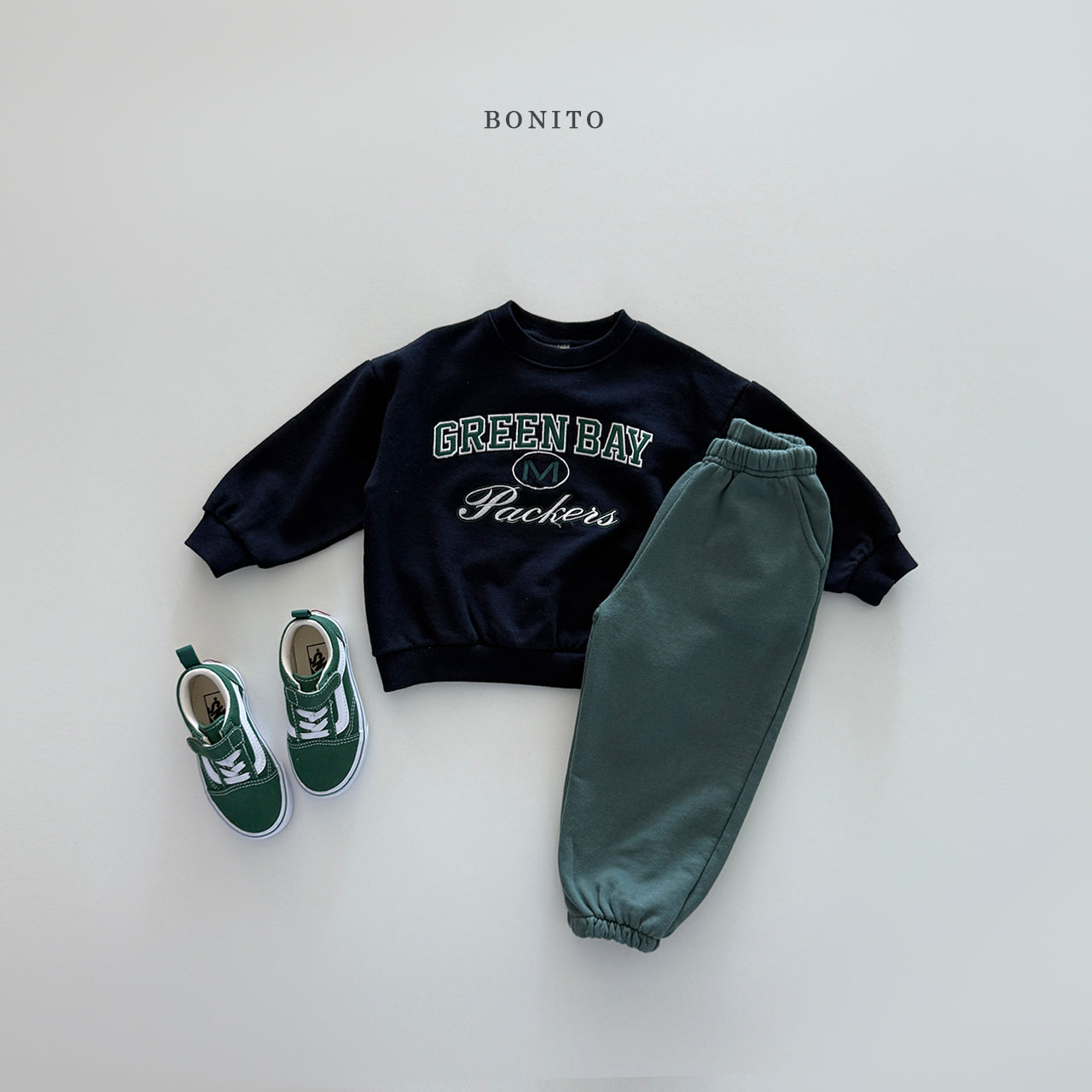 "Green Bay" Sweatshirt (Mom size available)