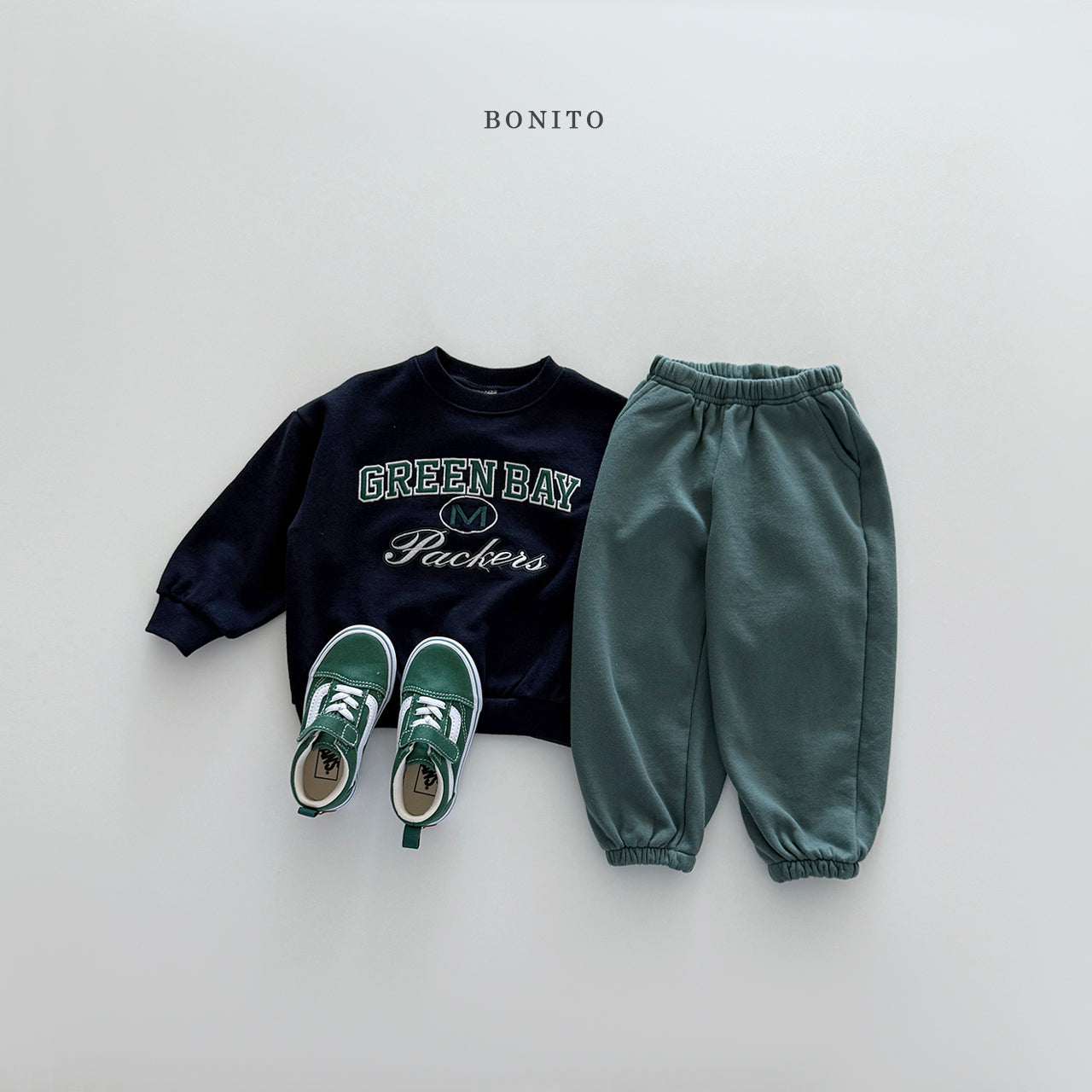 "Green Bay" Sweatshirt (Mom size available)