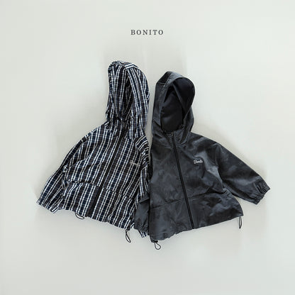 Windbreaker (Mom size available)