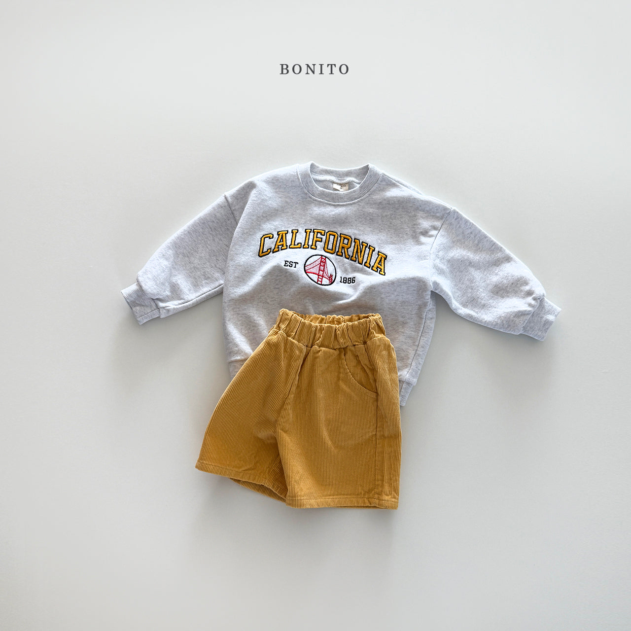 "California" Sweatshirt (Mom size available)