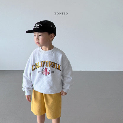 "California" Sweatshirt (Mom size available)
