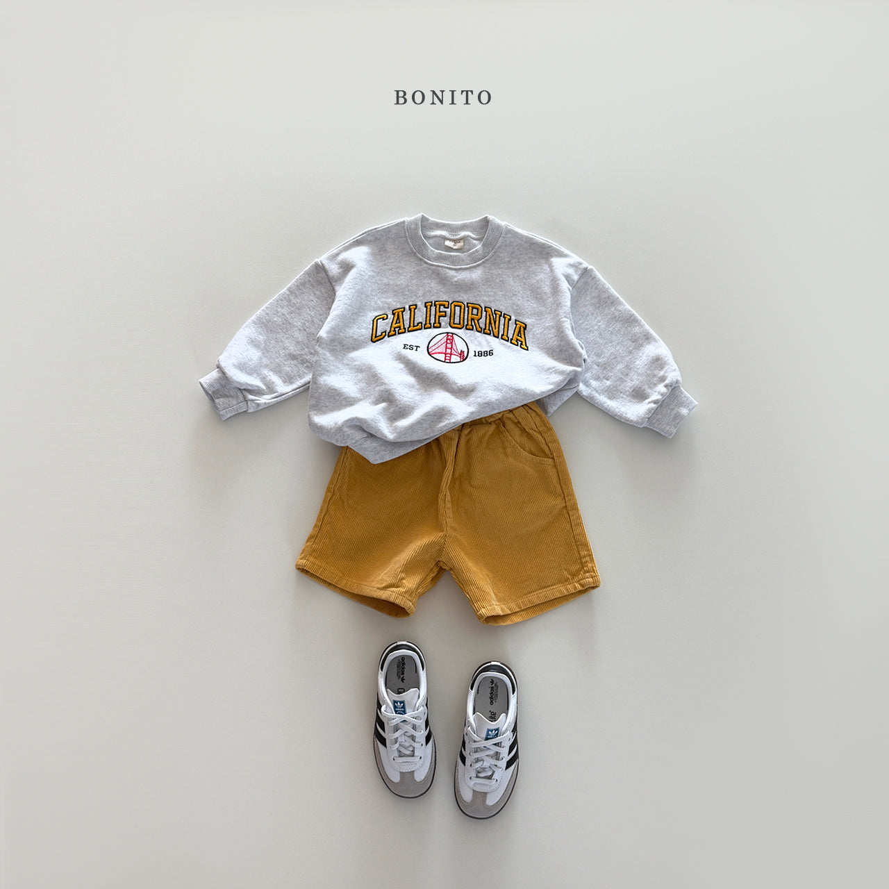 "California" Sweatshirt (Mom size available)