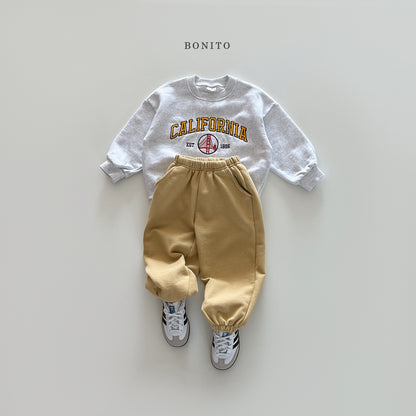 "California" Sweatshirt (Mom size available)
