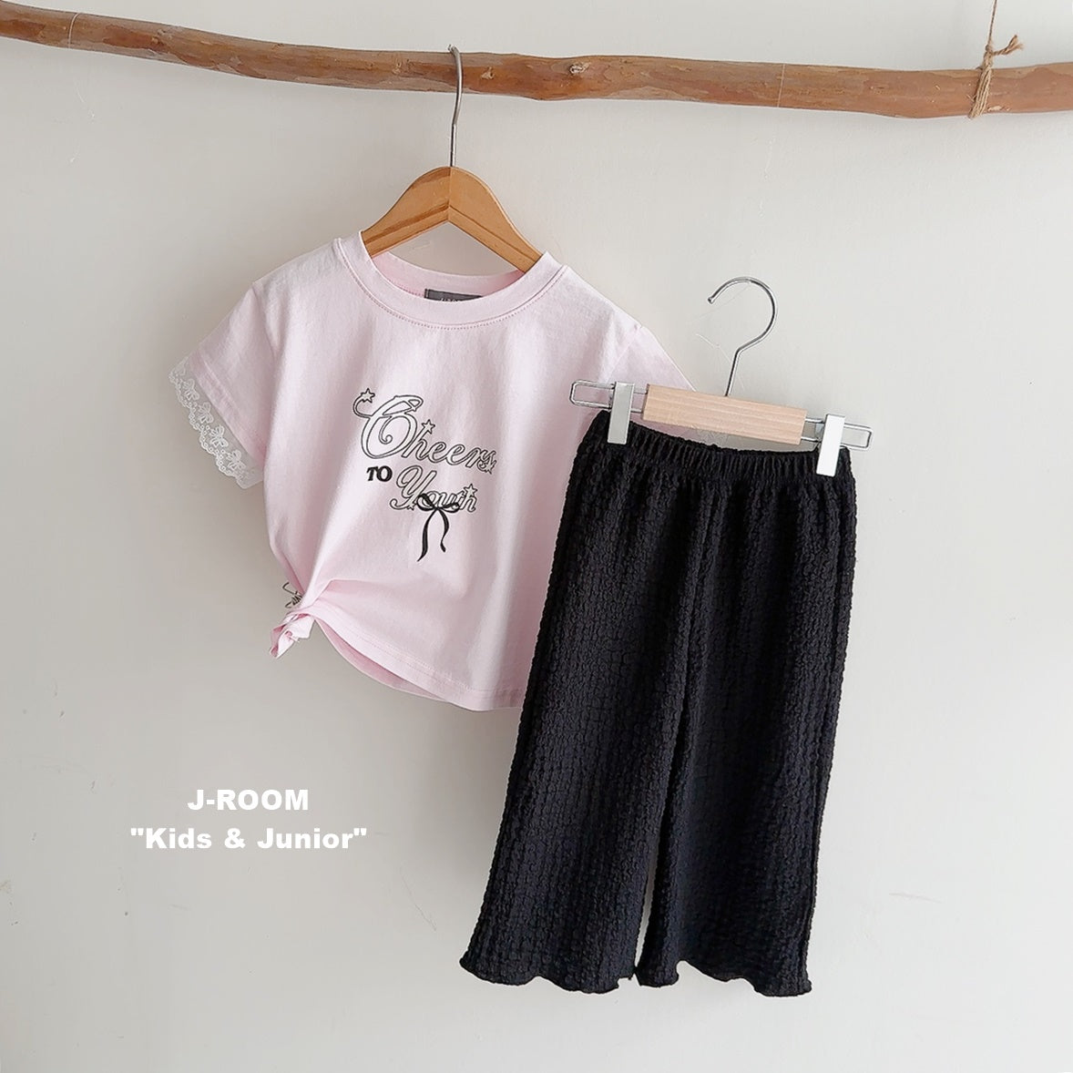 Textured Wide Pants