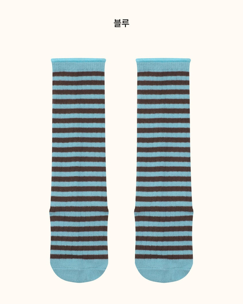 [26F] Ribbed Point Socks