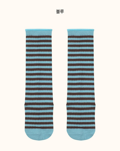 [26F] Ribbed Point Socks