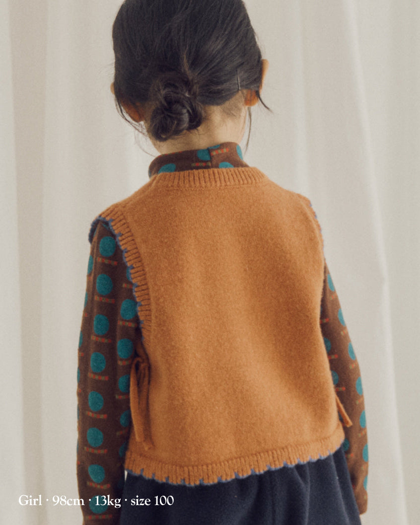[26W] Atelier Embroidered Knit Vest