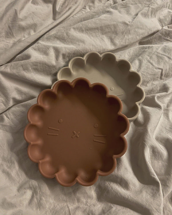 Lion Plate